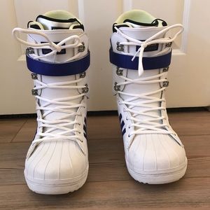 Mens Adidas ADV Snowboard Boots. Size 13. Only been worn twice